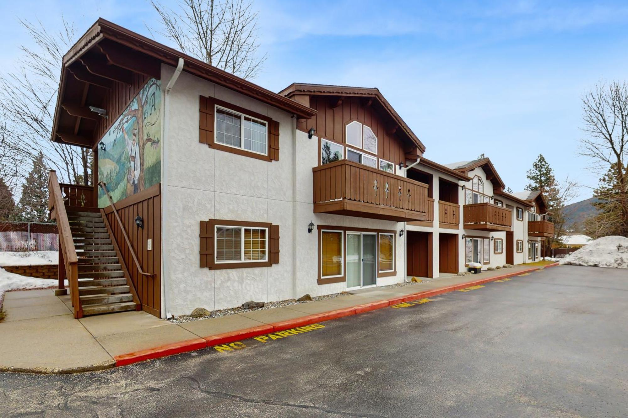 Icicle Village Resort 402: Juniper Studio Leavenworth Exterior photo