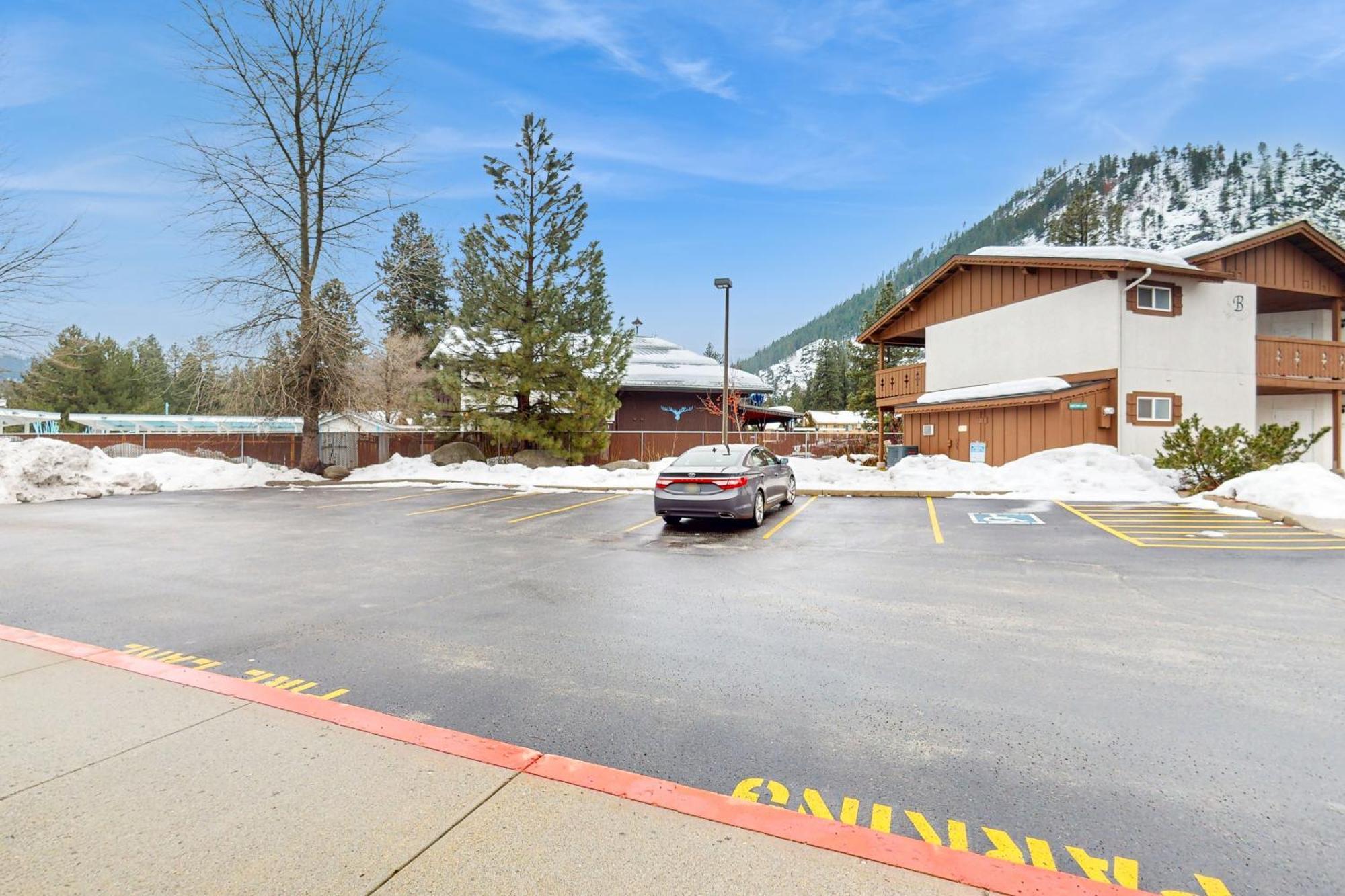 Icicle Village Resort 402: Juniper Studio Leavenworth Exterior photo